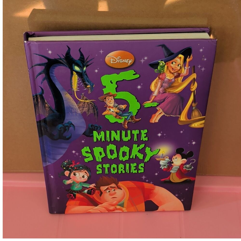 Disney 5-Minute Spooky Stories Hardcover Book CD-1177 (2014)